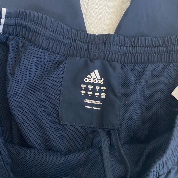 track pants - Picture 2 of 4